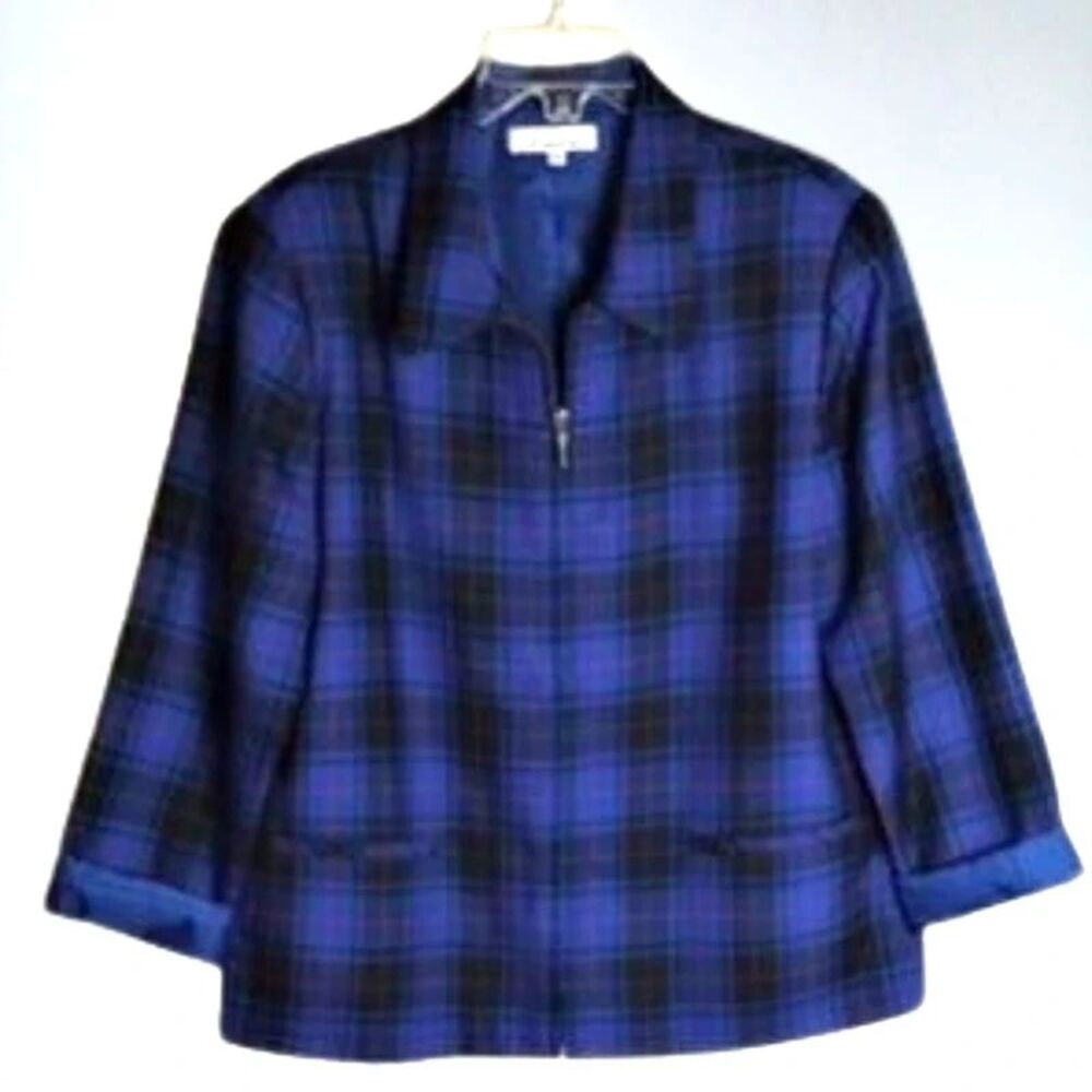 PLUS Size 18. Blue Plaid, Lined Blazer